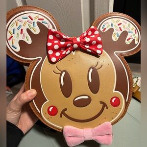 Disney Scented Black and White Tag